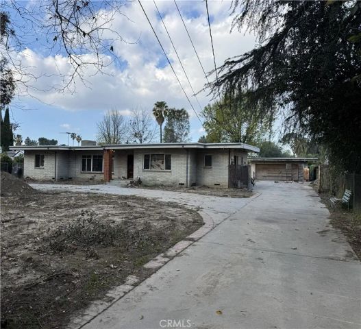 17545 Community Street, Northridge, CA 91325