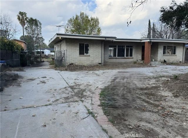 17545 Community Street, Northridge, CA 91325