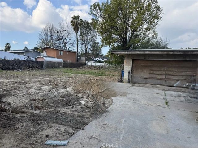 17545 Community Street, Northridge, CA 91325