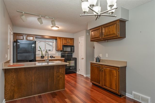 355 Upper Valley Rd, Gates, NY 14624