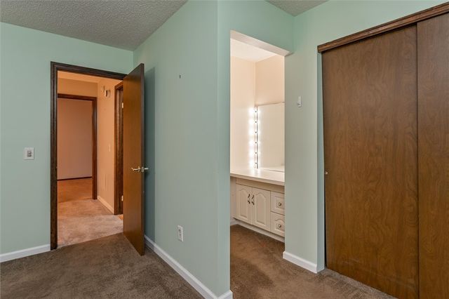 355 Upper Valley Rd, Gates, NY 14624