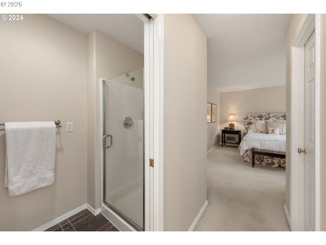 14450 HOLLY SPRINGS Rd, Lake Oswego, OR 97035