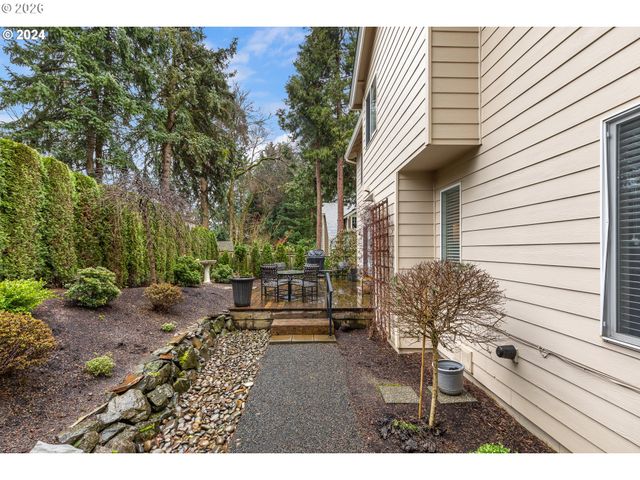 14450 HOLLY SPRINGS Rd, Lake Oswego, OR 97035