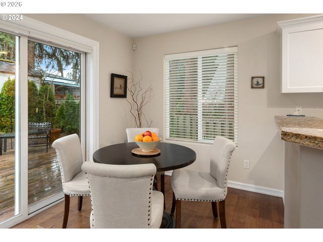 14450 HOLLY SPRINGS Rd, Lake Oswego, OR 97035