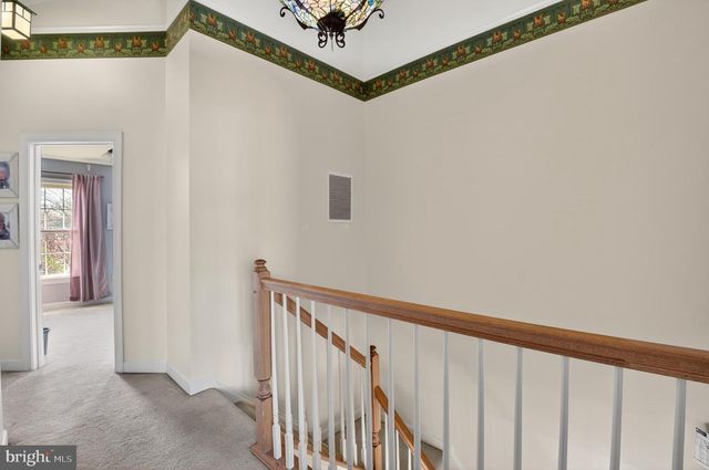 105 CROFTON HILL LN, Rockville, MD 20850