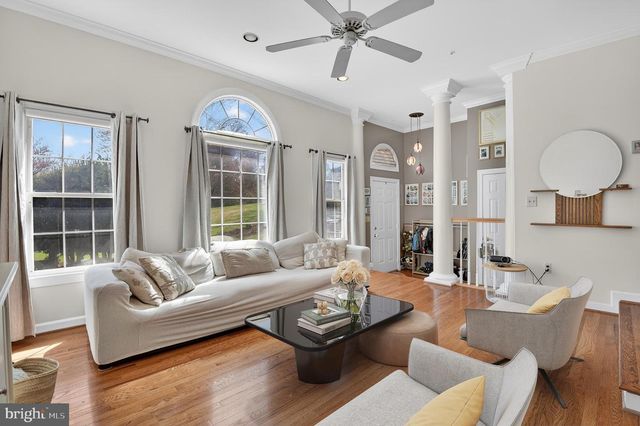 105 CROFTON HILL LN, Rockville, MD 20850