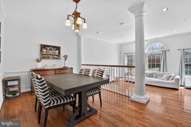 105 CROFTON HILL LN, Rockville, MD 20850