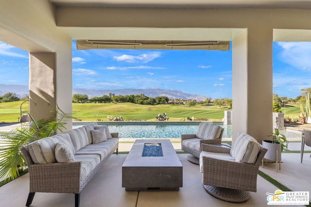 182 Loch Lomond Road, Rancho Mirage, CA 92270