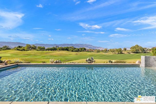 182 Loch Lomond Road, Rancho Mirage, CA 92270