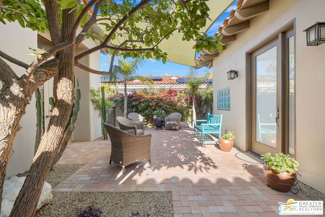 182 Loch Lomond Road, Rancho Mirage, CA 92270