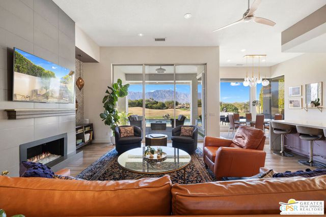 182 Loch Lomond Road, Rancho Mirage, CA 92270