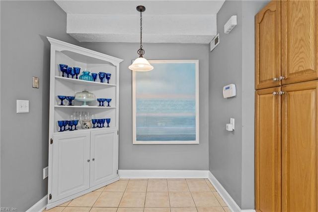 300 N Shore RD, Norfolk, VA 23505