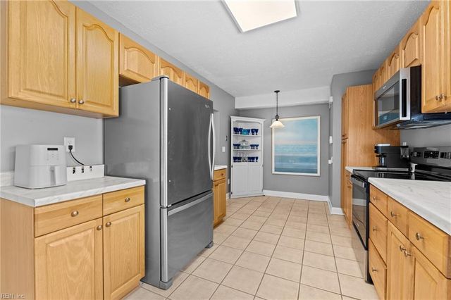 300 N Shore RD, Norfolk, VA 23505