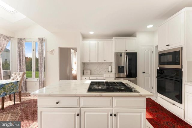 18 DARTMOUTH LN, Richboro, PA 18954