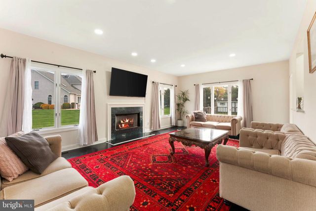 18 DARTMOUTH LN, Richboro, PA 18954