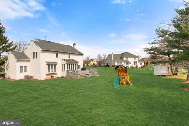 18 DARTMOUTH LN, Richboro, PA 18954