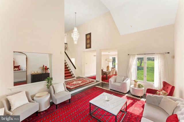 18 DARTMOUTH LN, Richboro, PA 18954