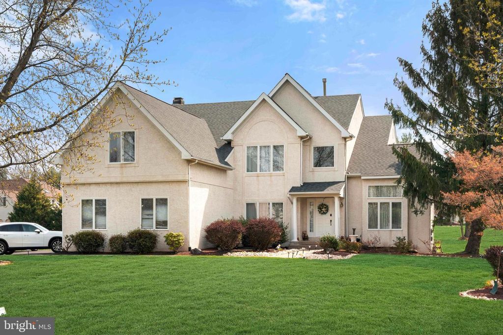 18 DARTMOUTH LN, Richboro, PA 18954