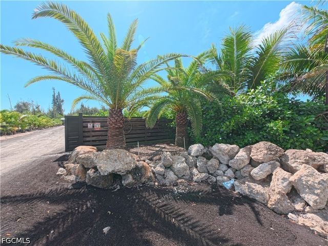 12242 Eagles Nest DR, Bokeelia, FL 33922