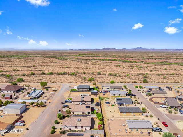 450 GUSKIN Road, Morristown, AZ 85342