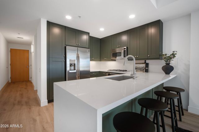 7141 E RANCHO VISTA Drive 5005, Scottsdale, AZ 85251