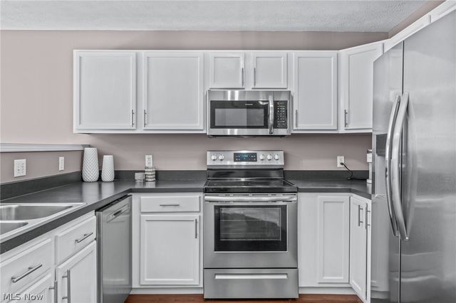 7314 Forest Cove Lane B, Northfield, OH 44067