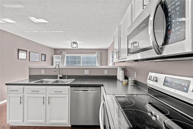 7314 Forest Cove Lane B, Northfield, OH 44067