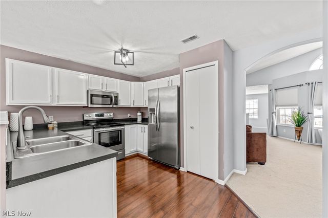 7314 Forest Cove Lane B, Northfield, OH 44067