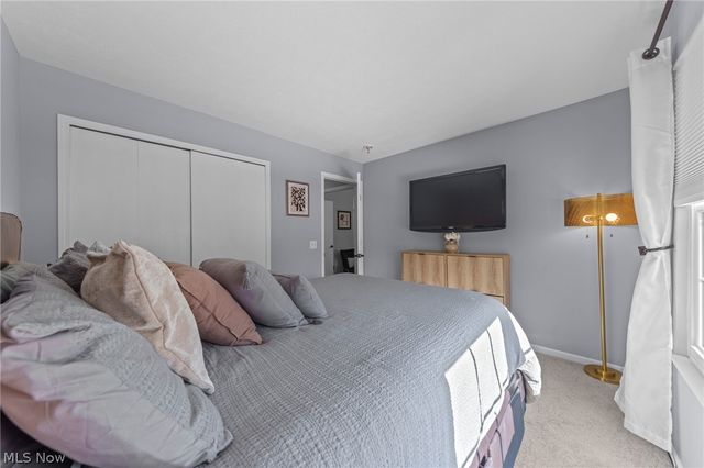 7314 Forest Cove Lane B, Northfield, OH 44067