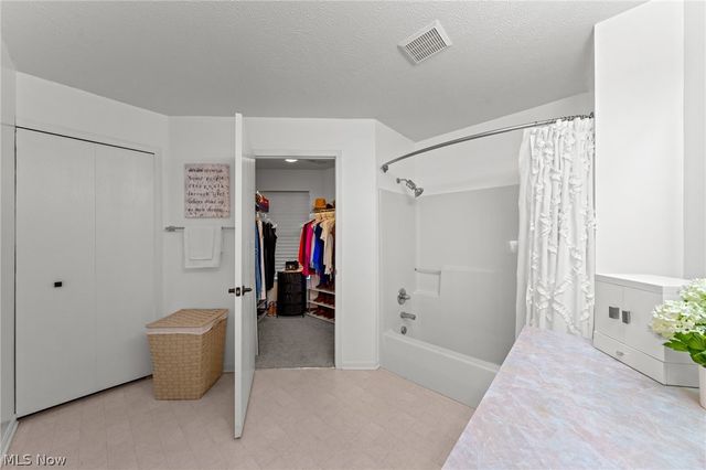 7314 Forest Cove Lane B, Northfield, OH 44067