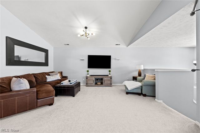 7314 Forest Cove Lane B, Northfield, OH 44067