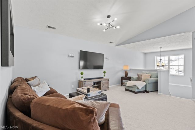 7314 Forest Cove Lane B, Northfield, OH 44067