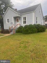 2565 MAYFIELD ST, York, PA 17406