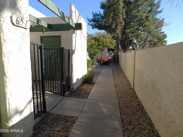 651 S ALLRED Drive, Tempe, AZ 85288