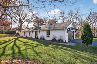 9612 Oak Ridge Trail, Minnetonka, MN 55305