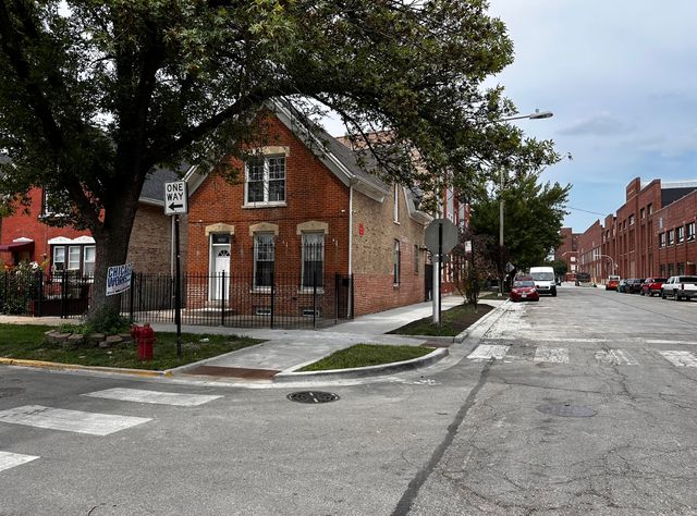 1448 S Rockwell Avenue, Chicago, IL 60608