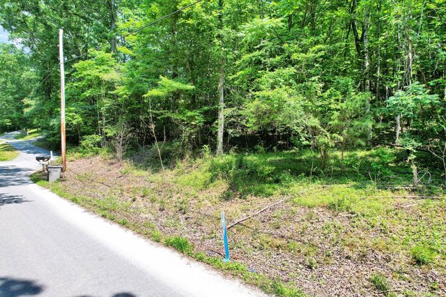 4021 Lee Pike, Soddy Daisy, TN 37379