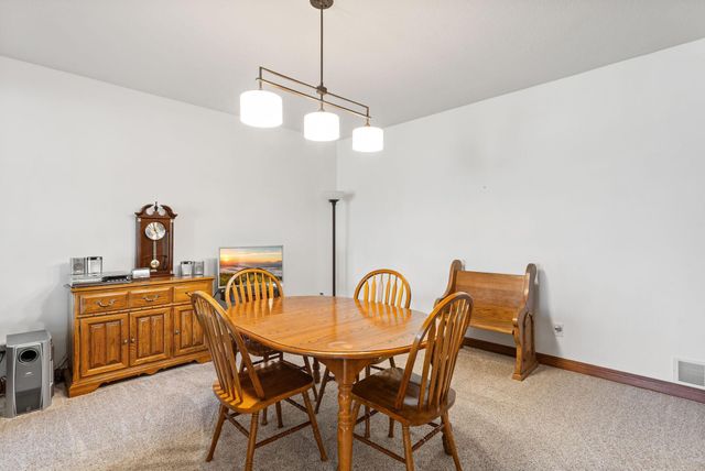 19822 Dawson Lane, Farmington, MN 55024