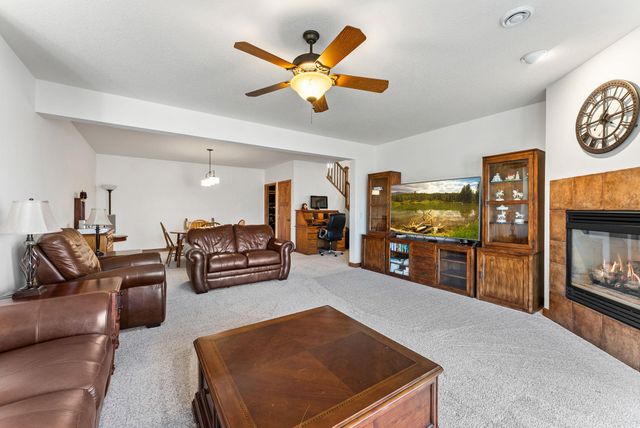 19822 Dawson Lane, Farmington, MN 55024