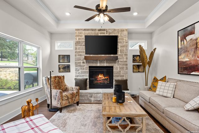 2018 Naples Lane, Kerrville, TX 78028