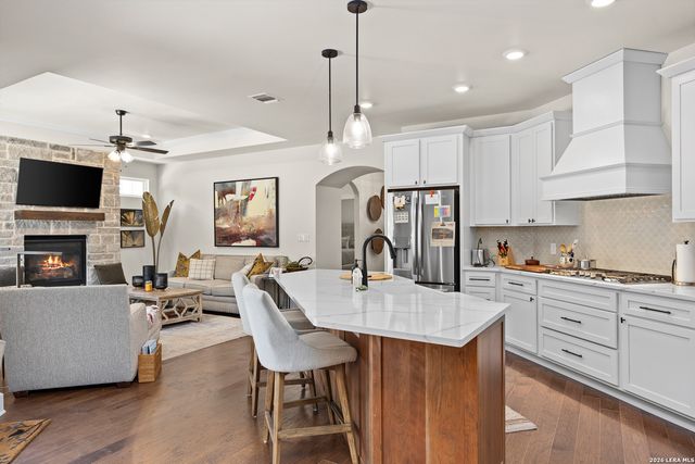 2018 Naples Lane, Kerrville, TX 78028