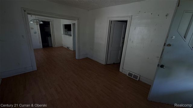 2951 S Edsel Street, Detroit, MI 48217