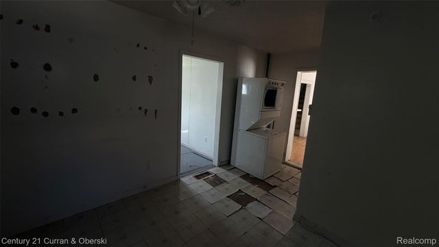 2951 S Edsel Street, Detroit, MI 48217