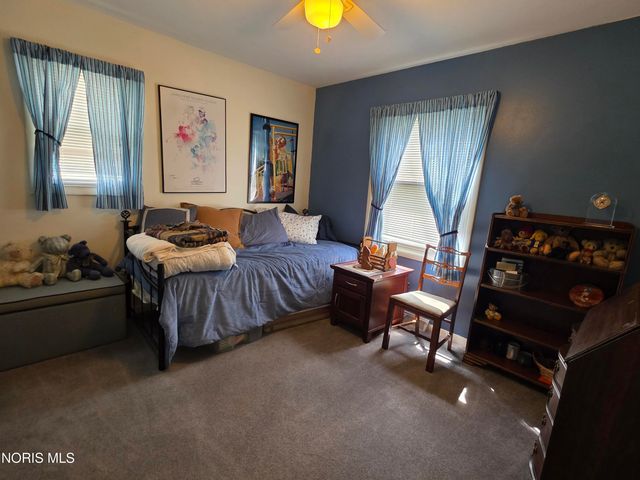 5328 Elaine Drive, Toledo, OH 43613