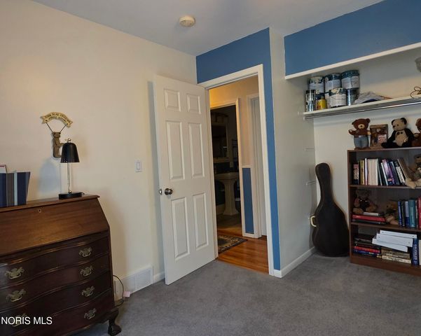 5328 Elaine Drive, Toledo, OH 43613