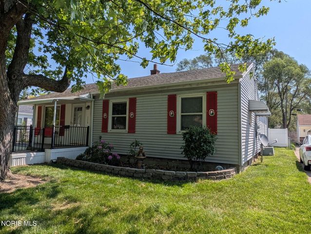 5328 Elaine Drive, Toledo, OH 43613