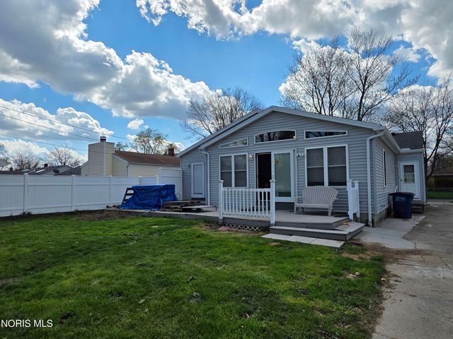 5328 Elaine Drive, Toledo, OH 43613