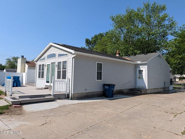 5328 Elaine Drive, Toledo, OH 43613