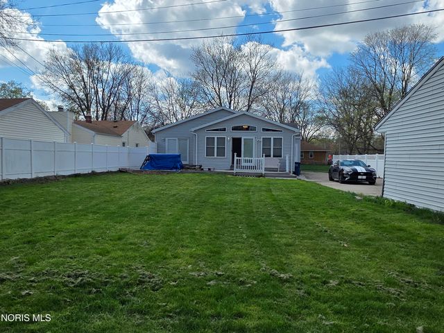 5328 Elaine Drive, Toledo, OH 43613