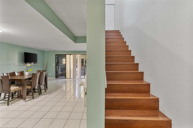 4713 N Pine Island Road, Sunrise, FL 33351